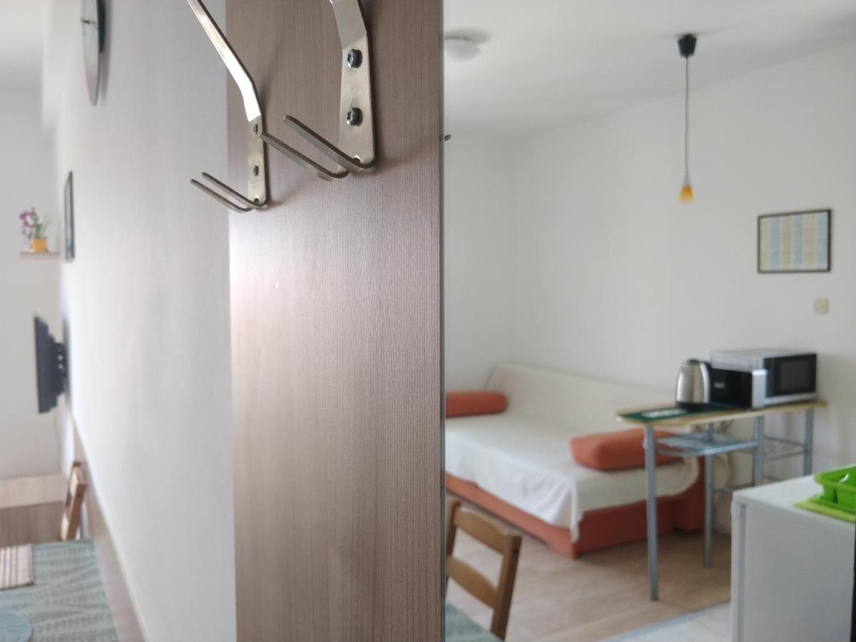 Apartments Booky Novalja Eksteriør billede