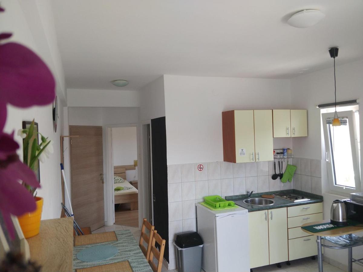 Apartments Booky Novalja Eksteriør billede