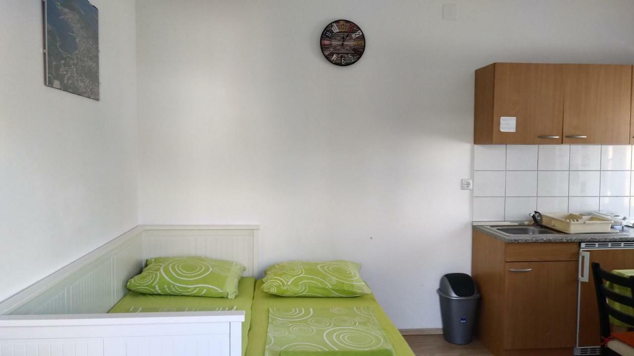 Apartments Booky Novalja Eksteriør billede